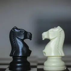 Na czym polega system szwajcarski w szachach? Wyjaśnienie zasad