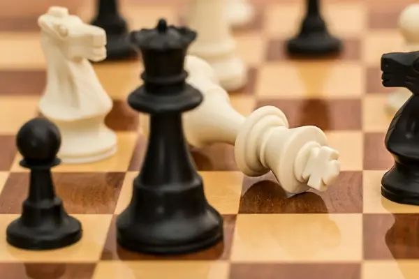 Strategia na 64 polach: Głębsze zrozumienie królewskiej gry
